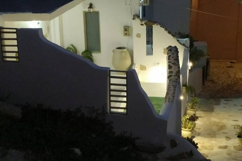 Sonia'S Luxury Apartment With Jacuzzi カミラリ エクステリア 写真