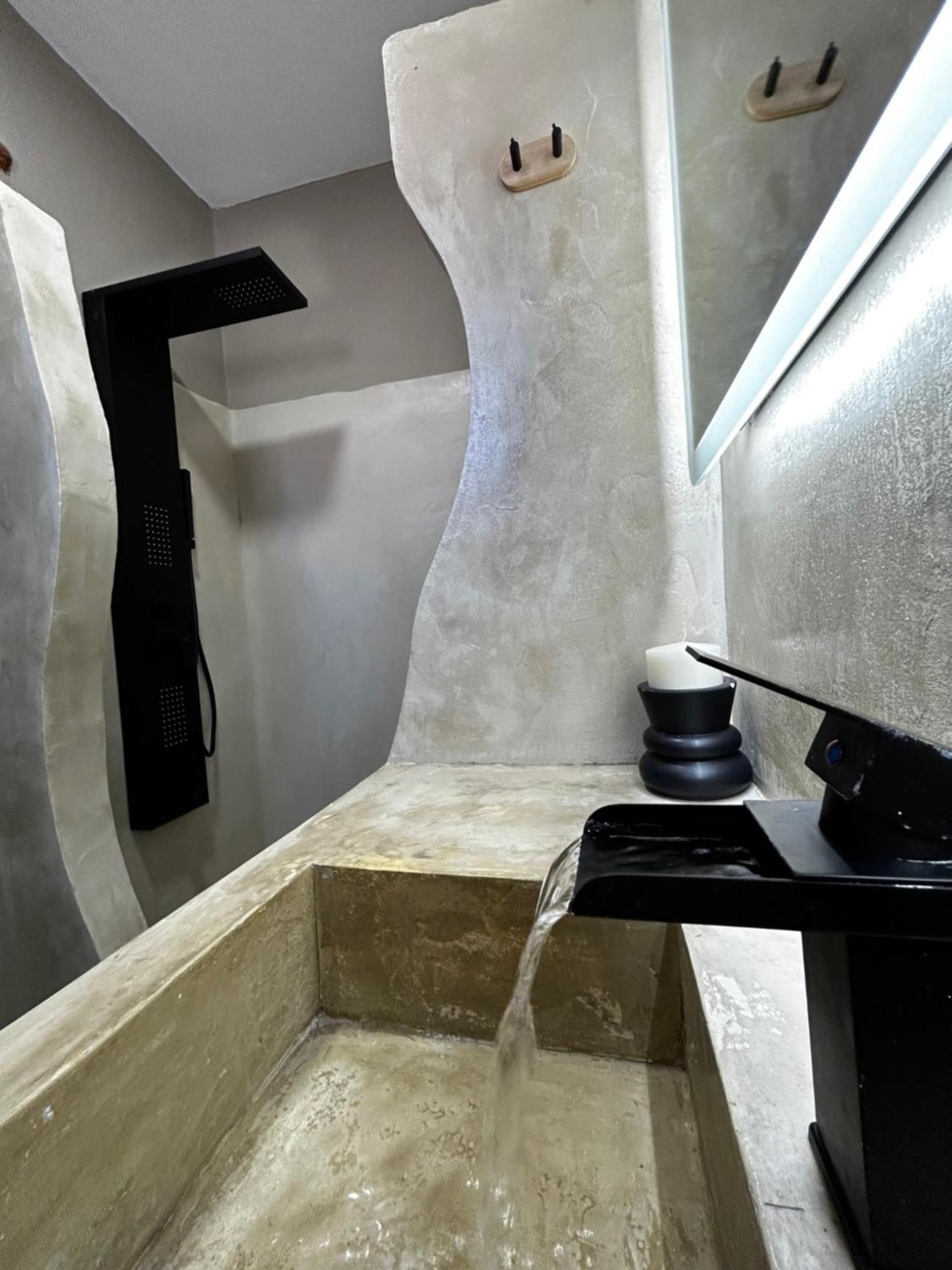 Sonia'S Luxury Apartment With Jacuzzi カミラリ エクステリア 写真