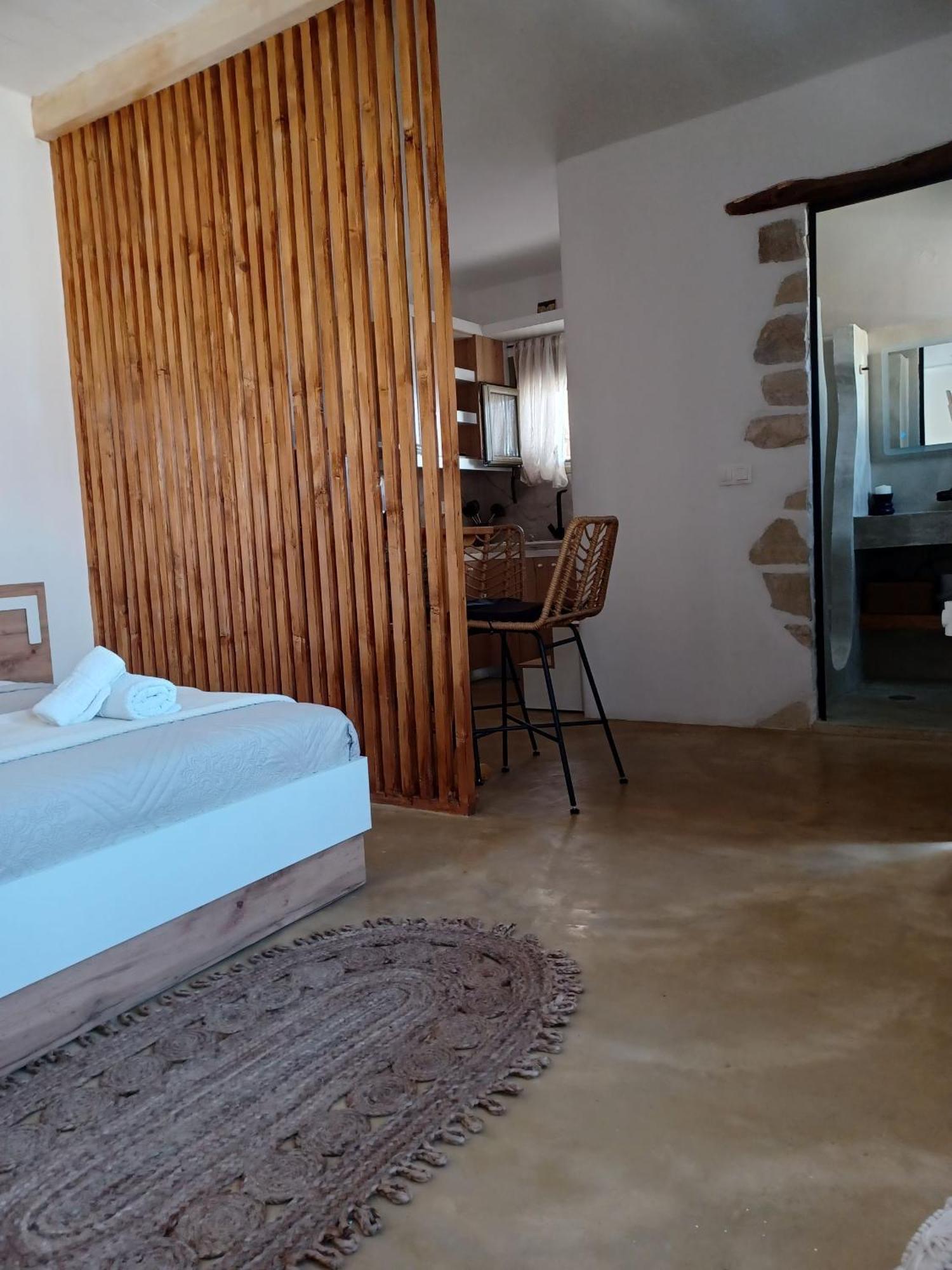 Sonia'S Luxury Apartment With Jacuzzi カミラリ エクステリア 写真