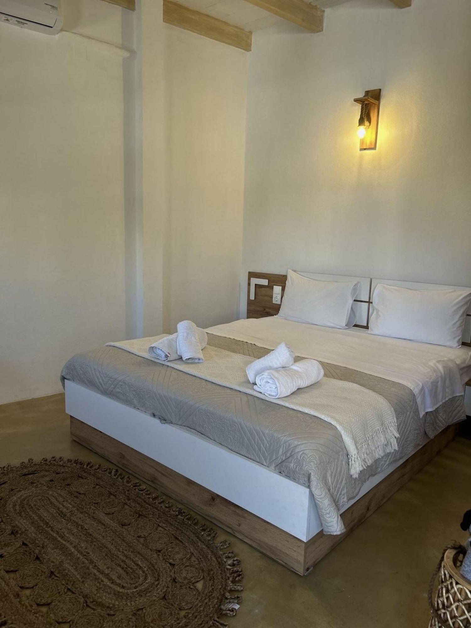 Sonia'S Luxury Apartment With Jacuzzi カミラリ エクステリア 写真