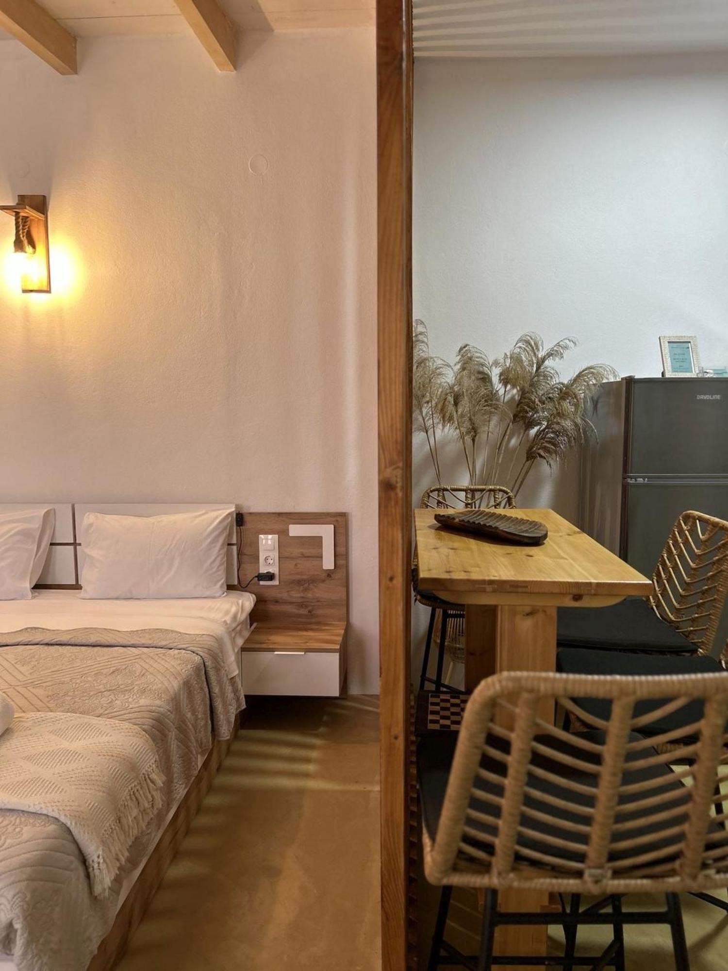 Sonia'S Luxury Apartment With Jacuzzi カミラリ エクステリア 写真